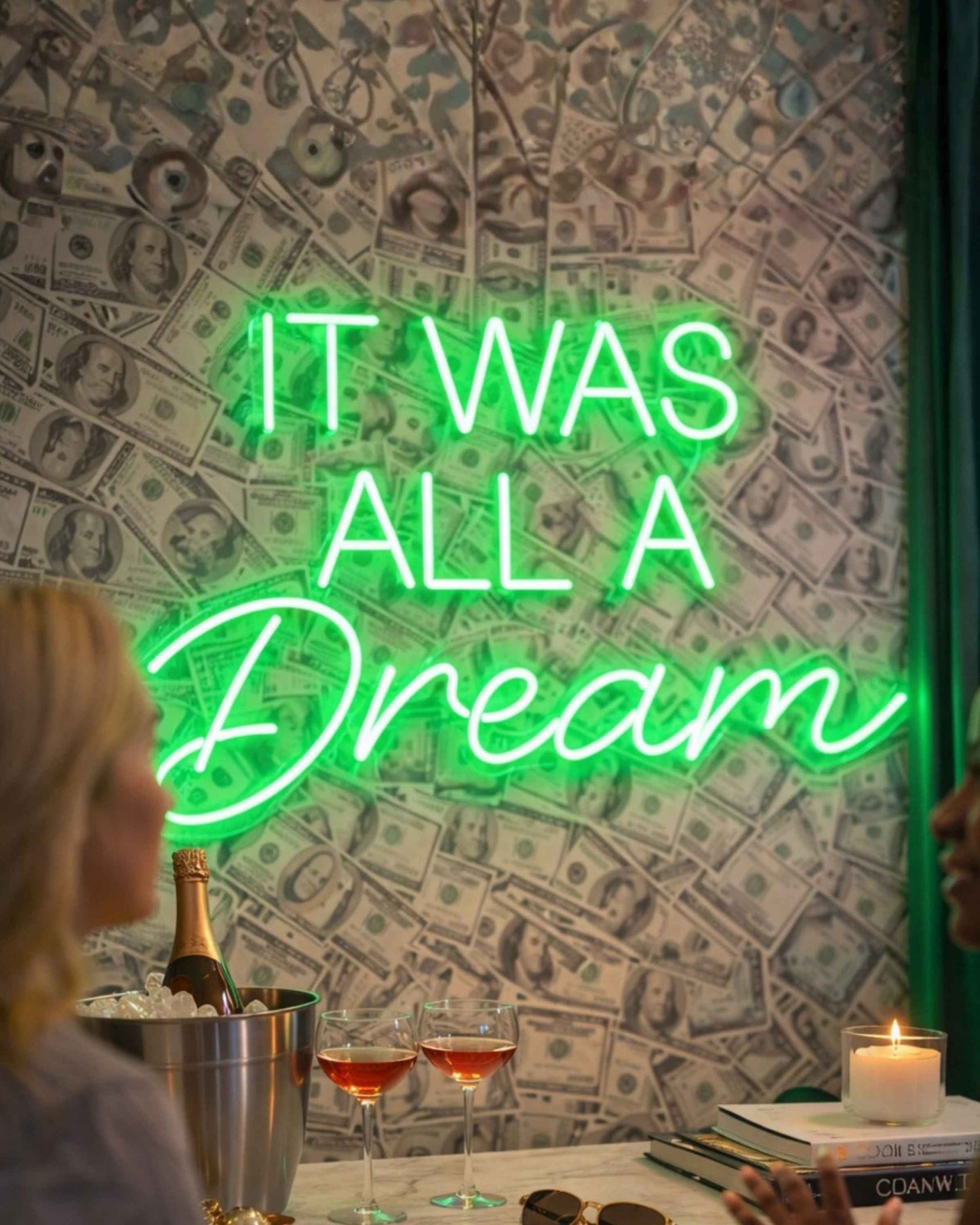 It Was All a Dream - Decoración para Negocios y Espacios Creativos